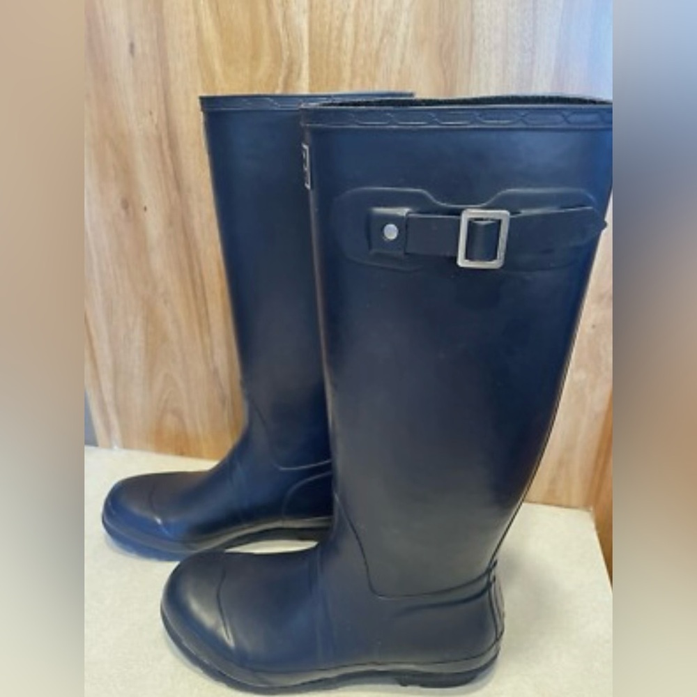 G.H. Bass & Co. Navy Winter Rain Boots - Picture 3 of 5